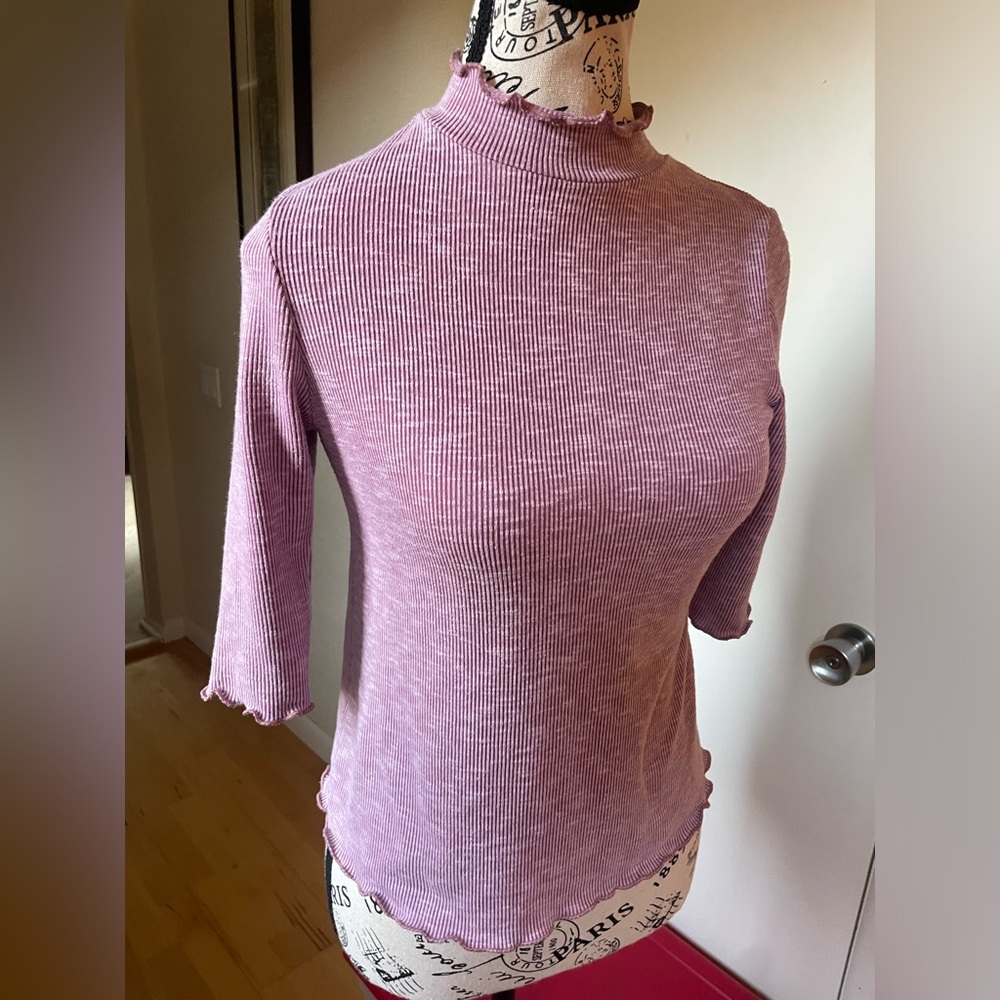 Women’s size medium 3/4 Length Shirt with mock neck scalloped hem